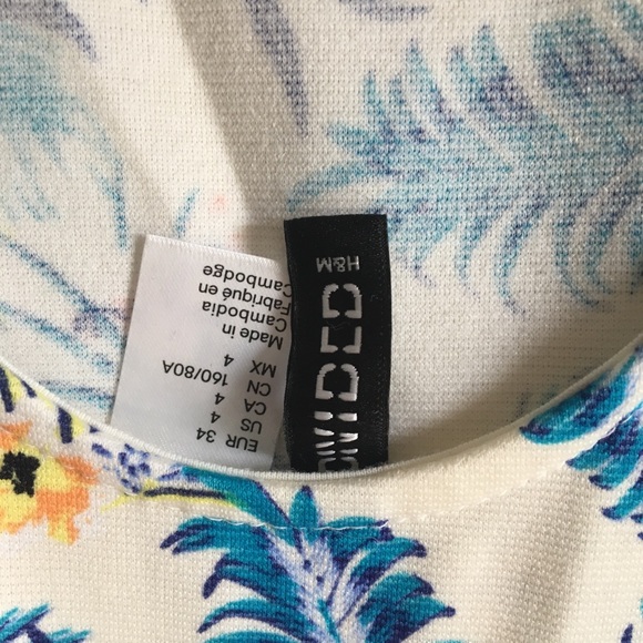 Dress - Picture 5 of 5